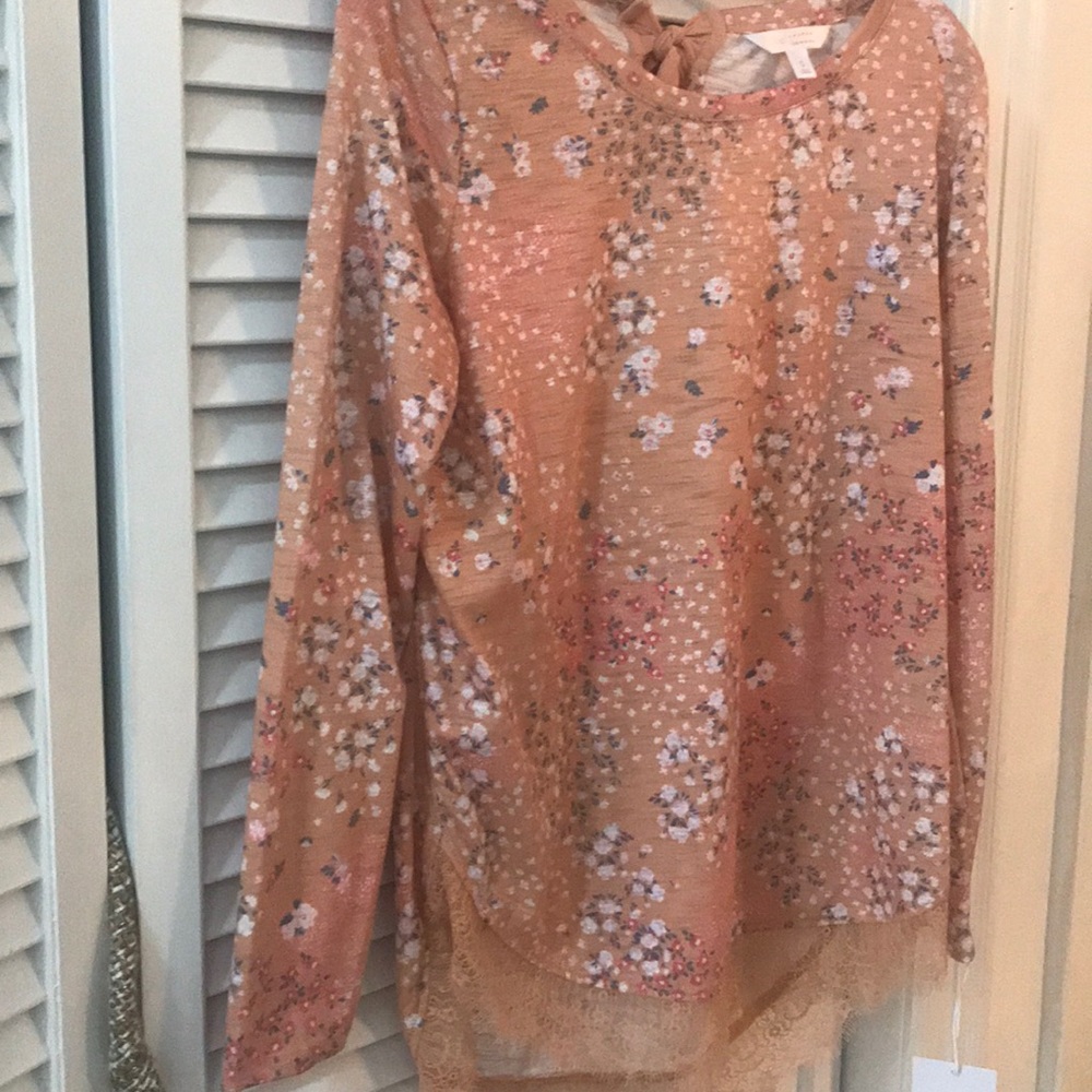 Lauren Conrad lightweight, long sleeve blouse